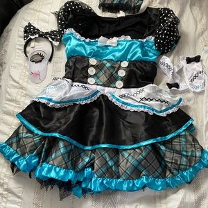 Shattered doll Halloween costume women size medium! NWT NEVER Been worn
